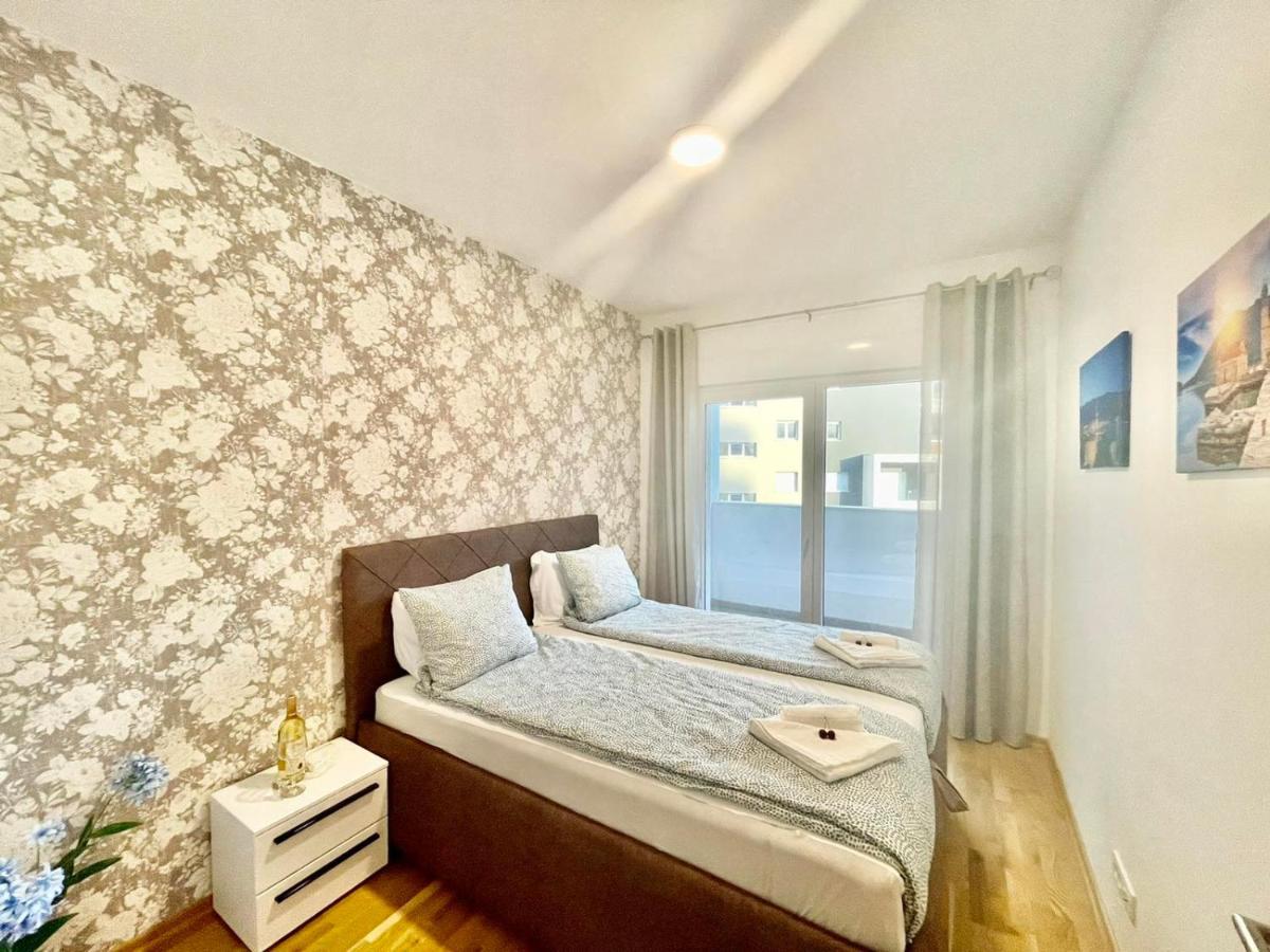 Olive Square Apartment ブドヴァ エクステリア 写真
