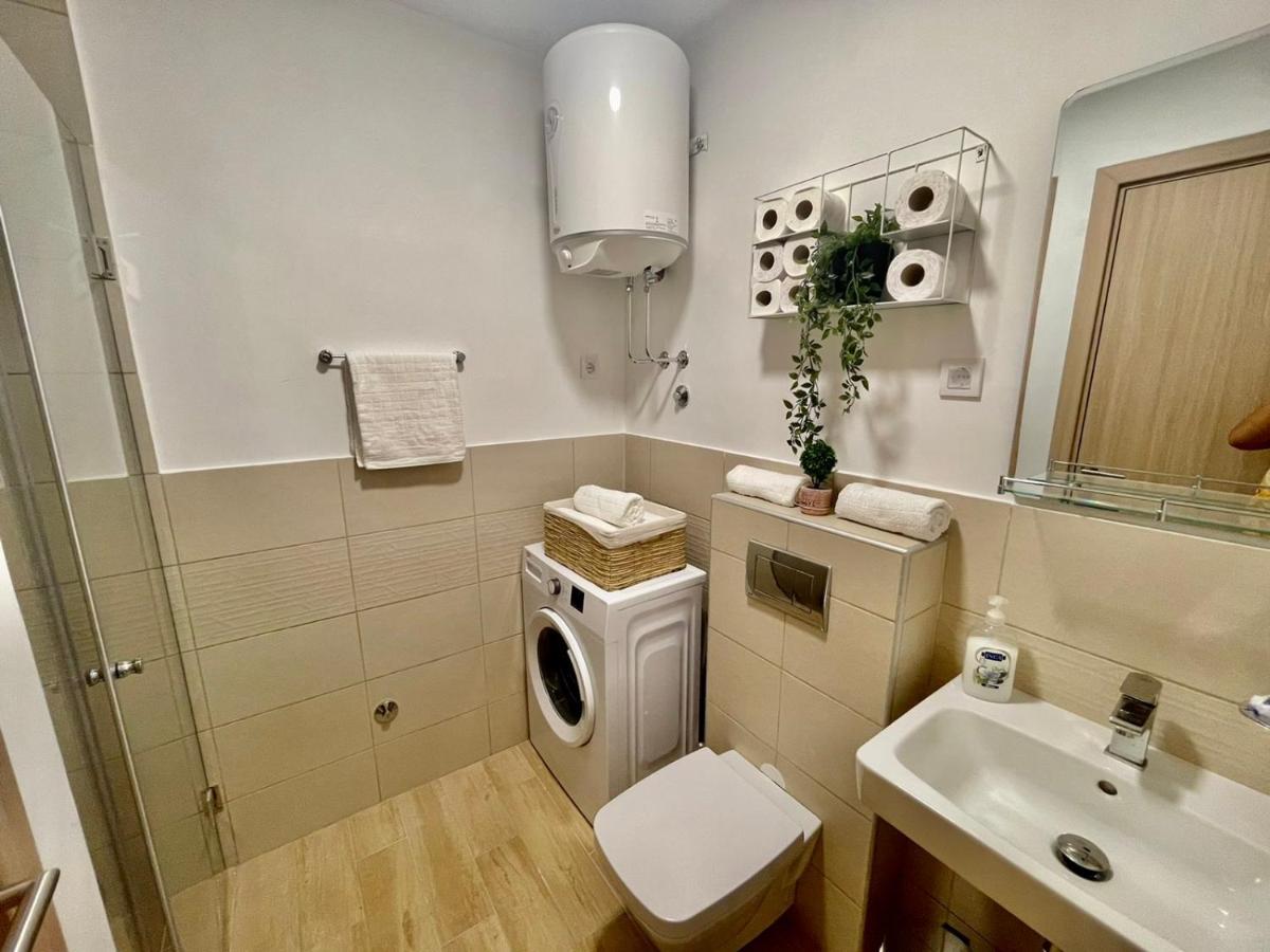 Olive Square Apartment ブドヴァ エクステリア 写真
