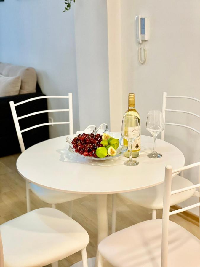 Olive Square Apartment ブドヴァ エクステリア 写真