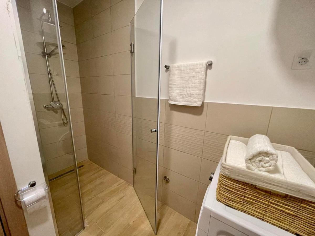 Olive Square Apartment ブドヴァ エクステリア 写真