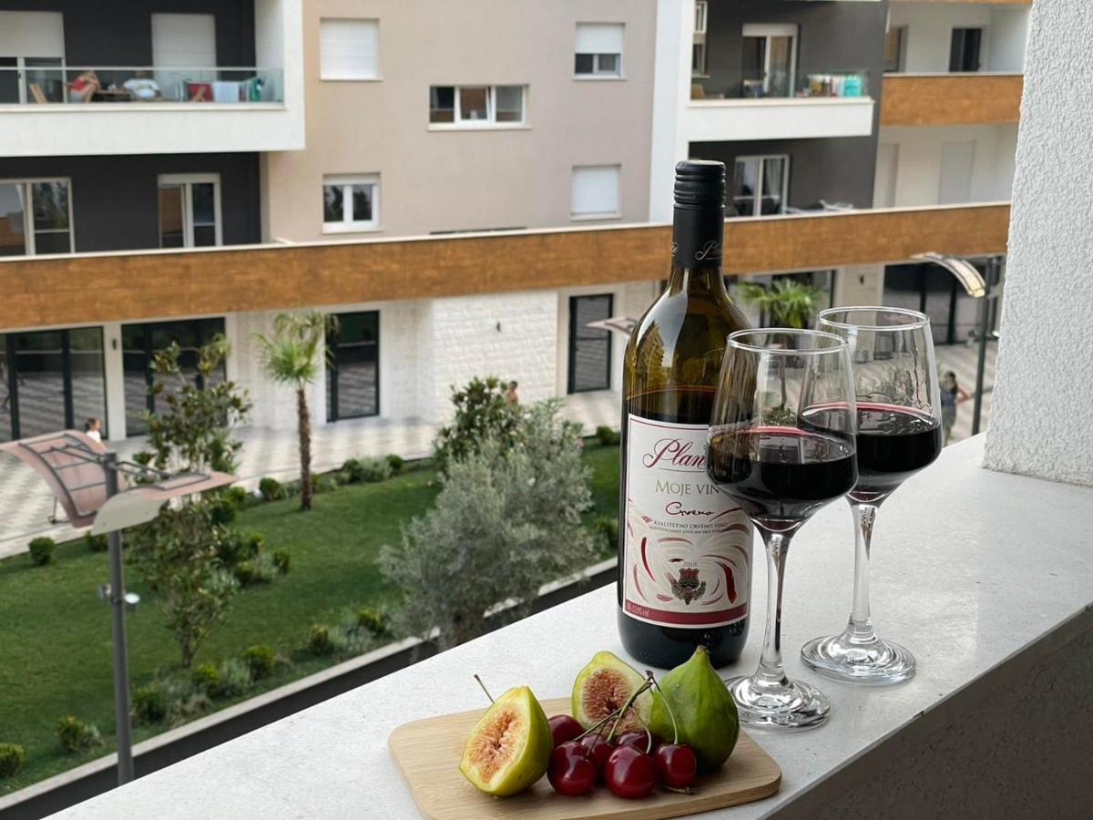 Olive Square Apartment ブドヴァ エクステリア 写真